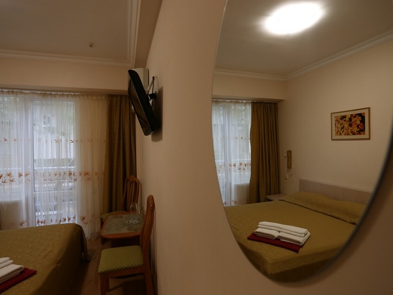 "РоЯлта" гостиница в Алупке - фото 11