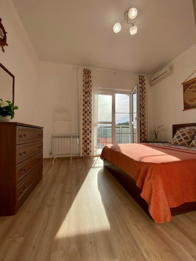 "Уютная с террасой и видом на море и горы" 2х-комнатная квартира в п. Варваровка - фото 7