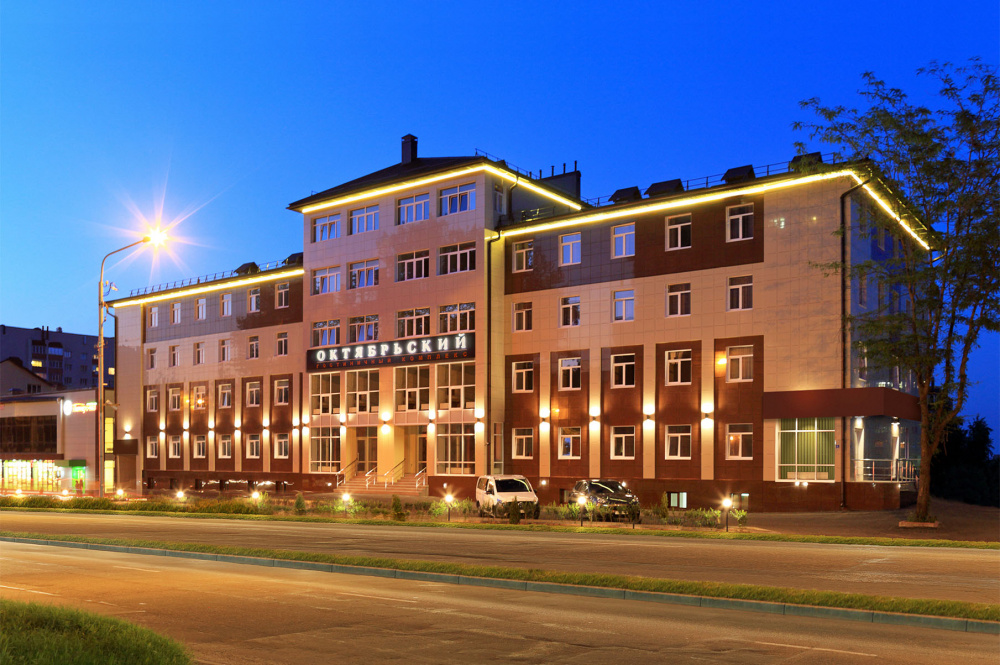 "Октябрьский" гостиничный комплекс в Ставрополе - фото 1
