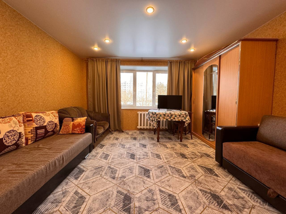 "Уютная" 1-комнатная квартира в Тобольске - фото 2