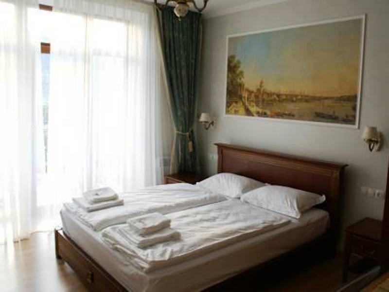 "KuprInn" отель в Балаклаве - фото 1