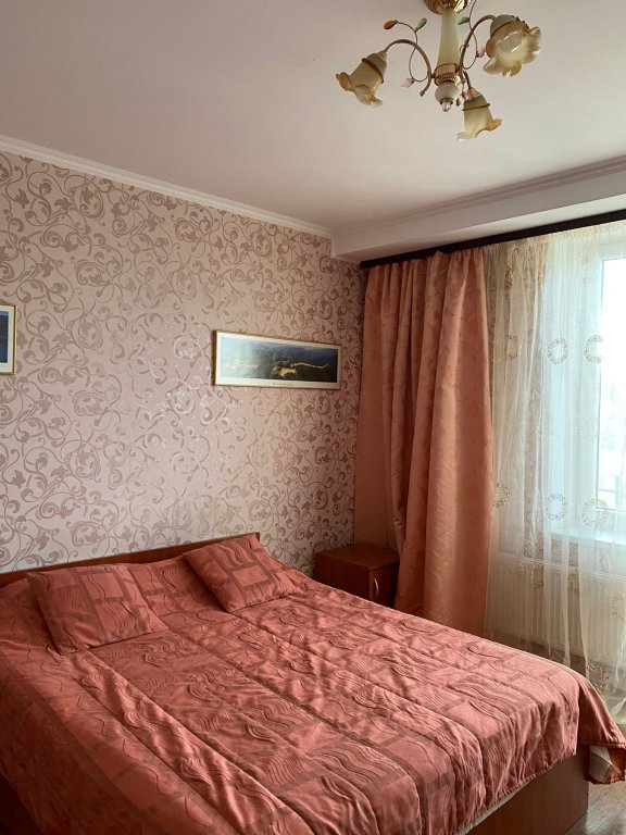 "В центре на Ткаченко" 2х-комнатная квартира в Зеленоградске - фото 1