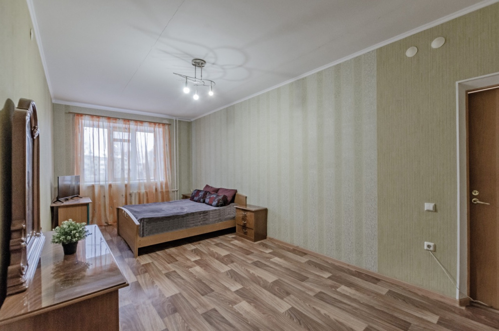 2х-комнатная квартира Карбышева 6 в Казани - фото 1