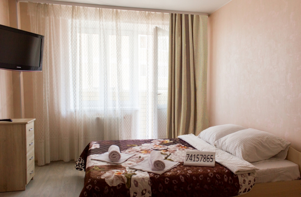 1-комнатная квартира Депутатская 110 в Тюмени - фото 2