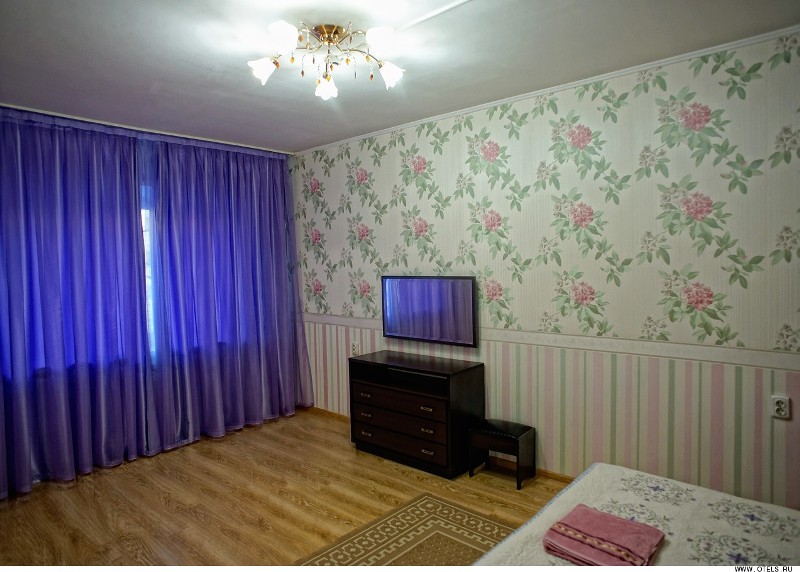 "ЯНТАРЬ" гостиница в Сургуте - фото 1