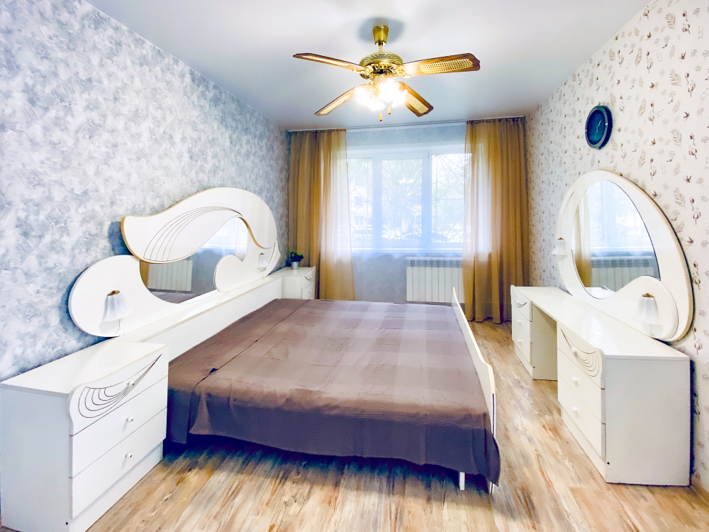 "UNIQUE APART на Мичурина" 3х-комнатная квартира в Кемерово - фото 1