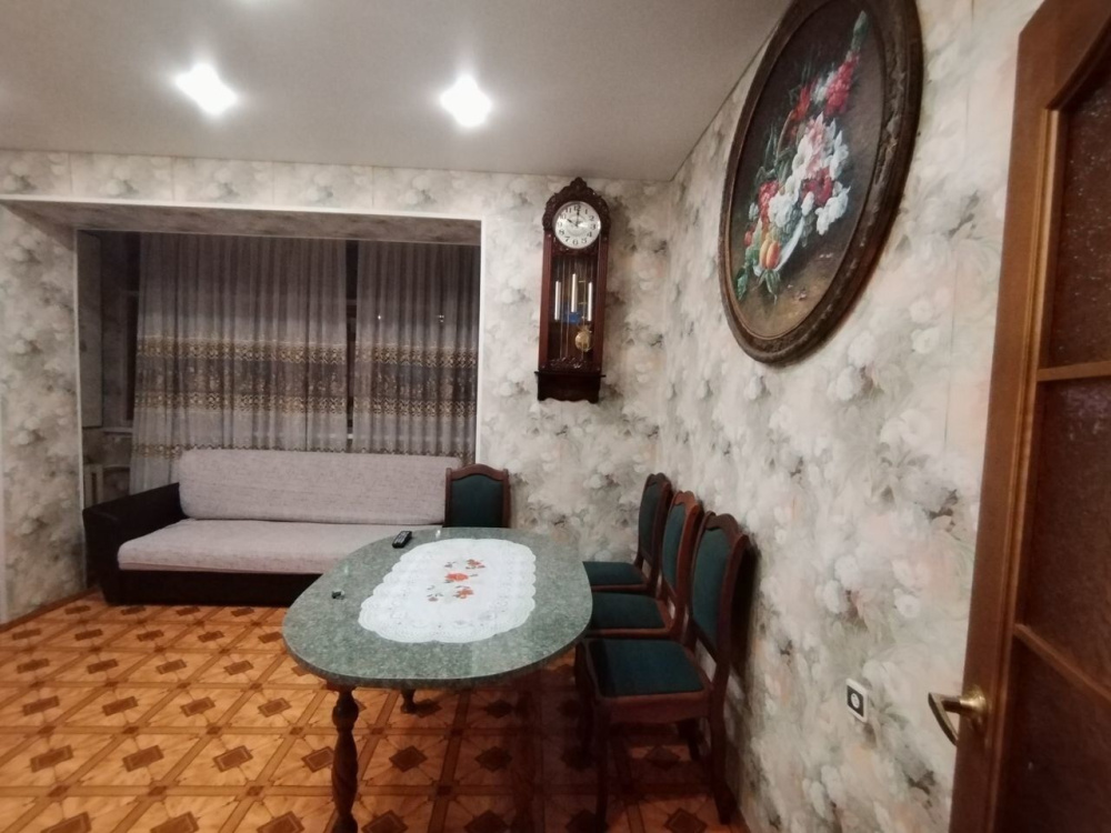 3х-комнатная квартира Полесская 19 в Орле - фото 9