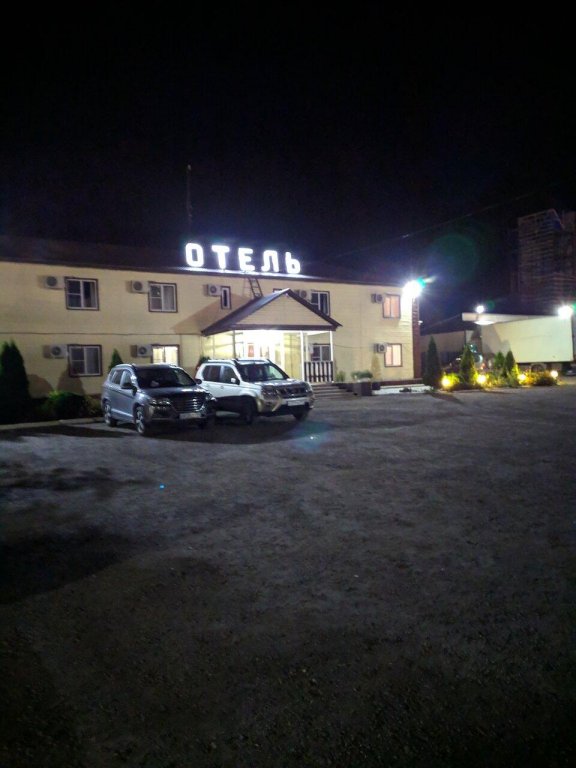 "861 км" отель в Миллерово - фото 4