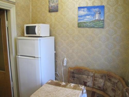 "На Дзержинского 47" 1-комнатна квартира в Кисловодске - фото 4