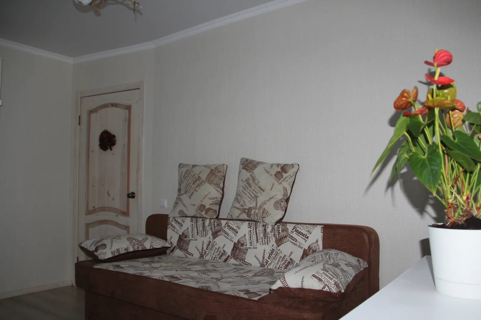 "Уютная в центре" 2х-комнатная квартира в Петергофе - фото 13