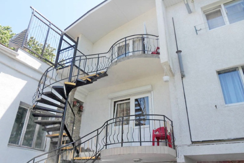 "На Кипарисной" гостевой дом в Алуште - фото 1