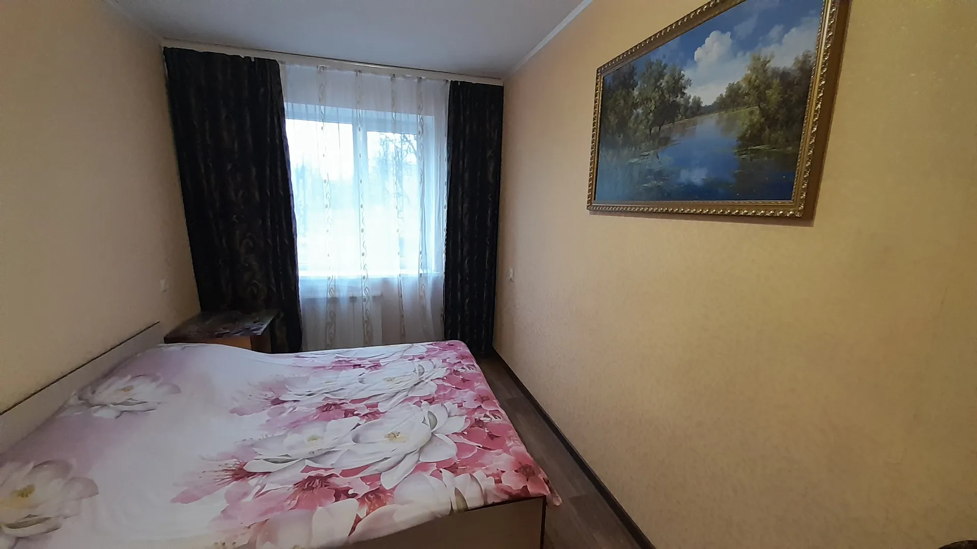 "Уютная рядом с трассой" 2х-комнатная квартира в Павловске - фото 1