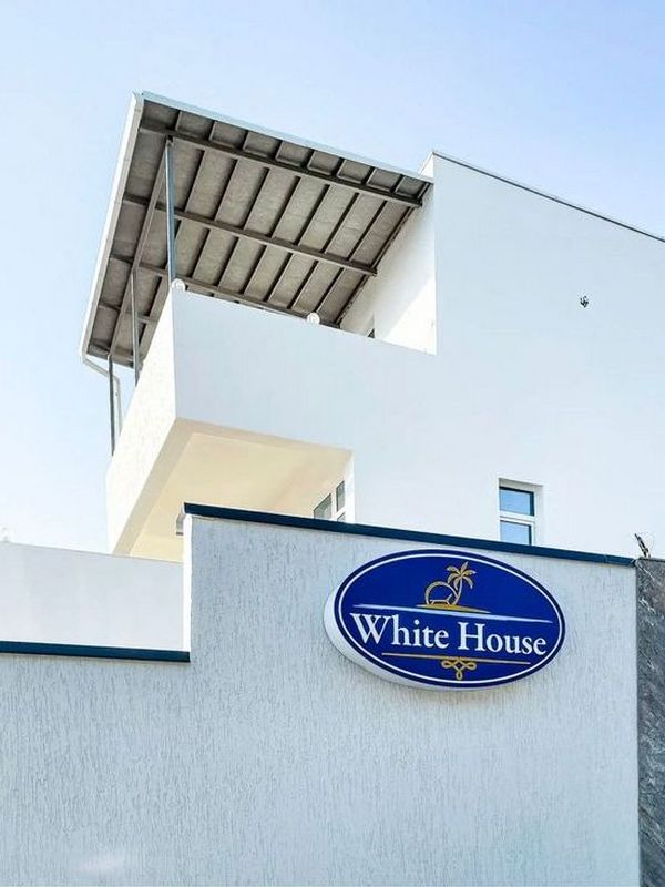 "White House" гостевой дом в Лоо - фото 5