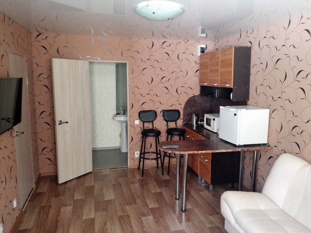 "На Тимирязевском" 1-комнатная квартира в Елизово - фото 2