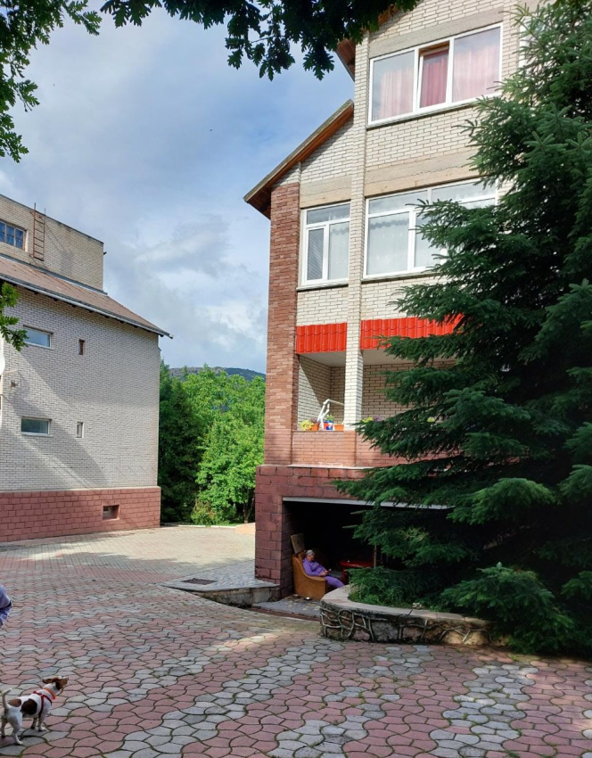 "Дача с Собачкой" гостевой дом в с. Кизиловое (Севастополь) - фото 1