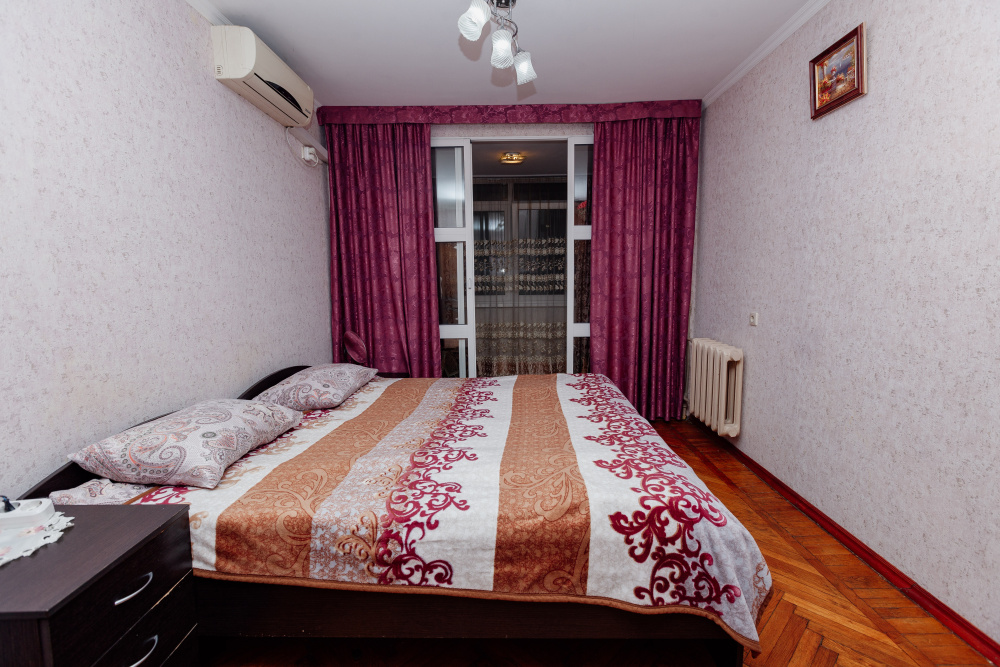 1-комнатная квартира Воровского 49 в Сочи - фото 1