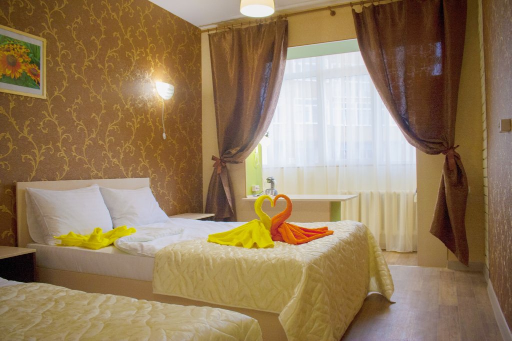 "Арт Плаза Хотел" гостиница в Томске - фото 1