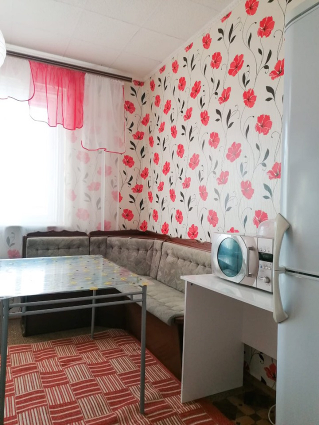 "Эконом" 2х-комнатная квартира в Тынде - фото 11