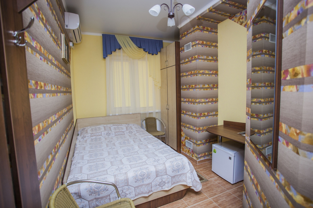 "У Друзей" гостевой дом в Краснодаре - фото 4