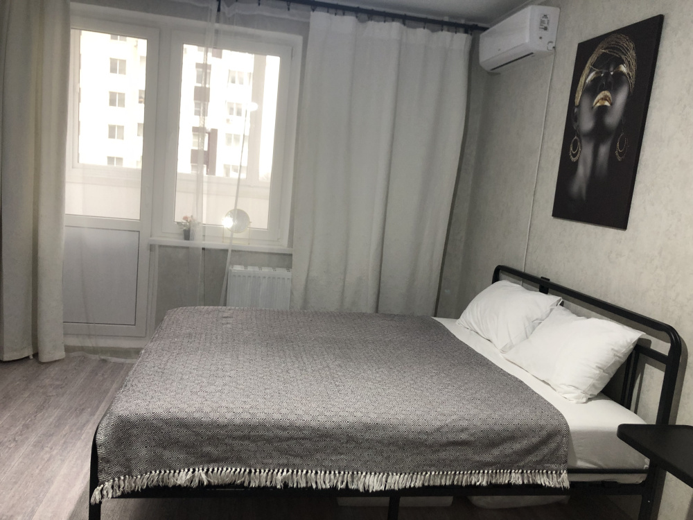 "День и Ночь" 1-комнатная квартира в Краснодаре - фото 4