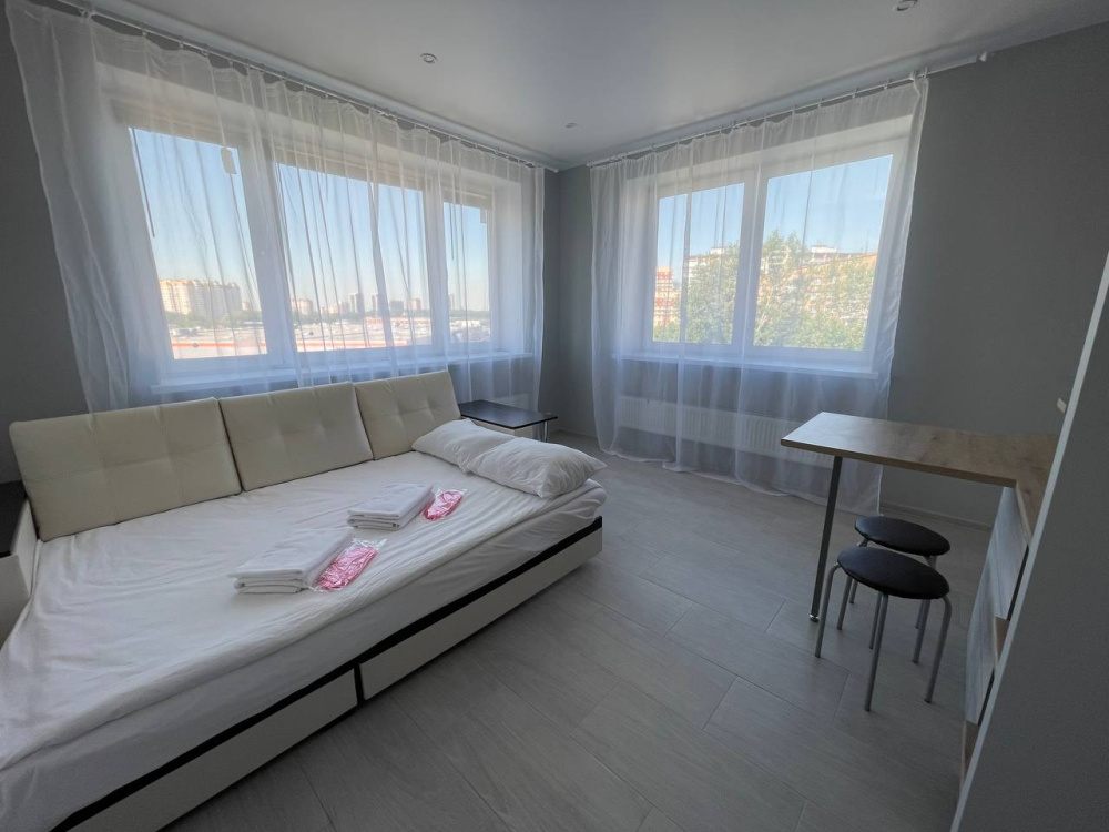 "ColorApartments Октябрьский 26 эт 5" квартира-студия в Королёве - фото 2