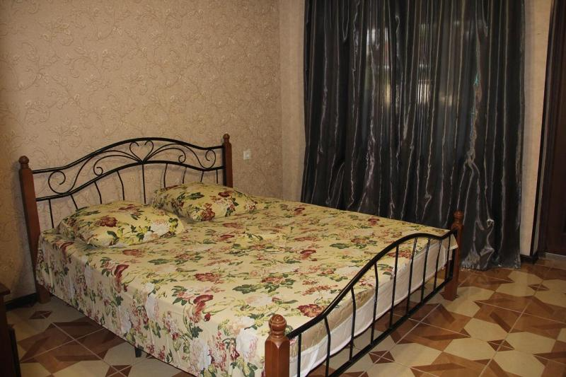 "У Камо" гостевой дом в Гечрипше - фото 1