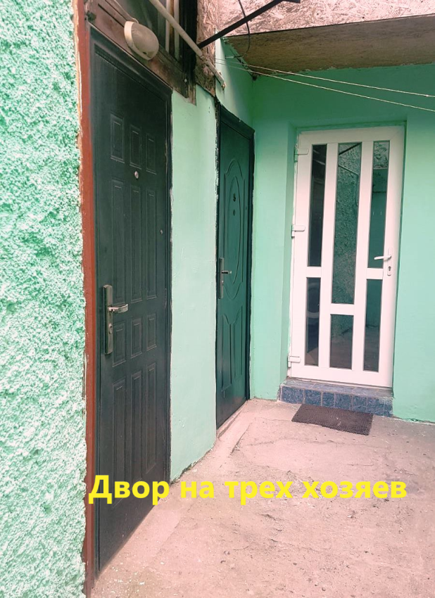 2х-комнатная квартира Татарская 25 в Евпатории - фото 15