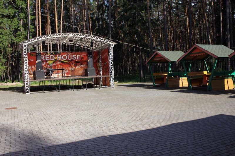"Red House" гостиница в Людиново - фото 14