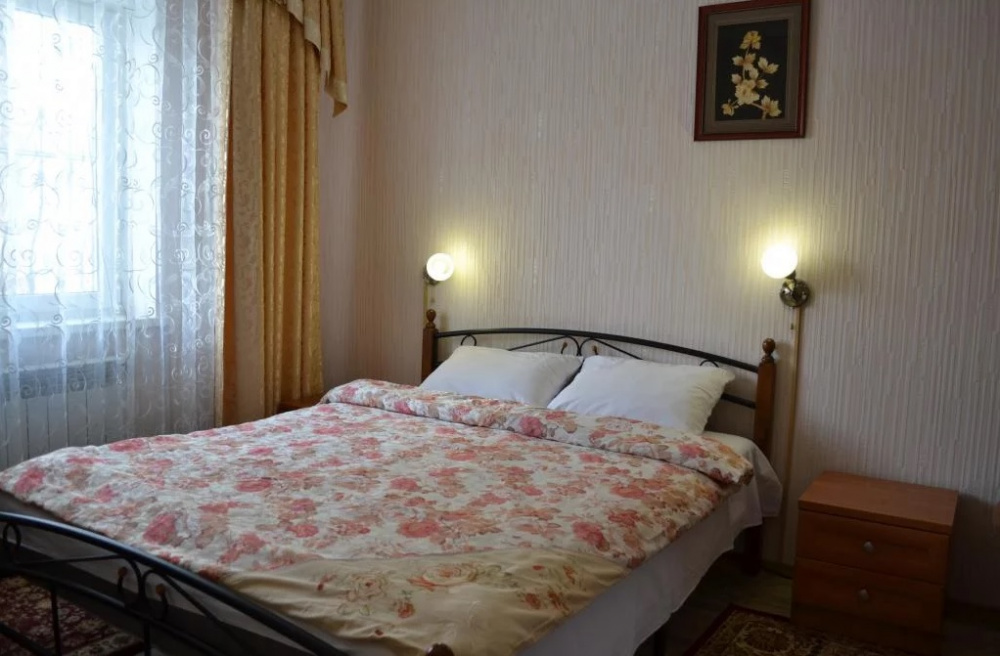 2х-комнатная квартира Красноармейская 9 в Пятигорске - фото 1