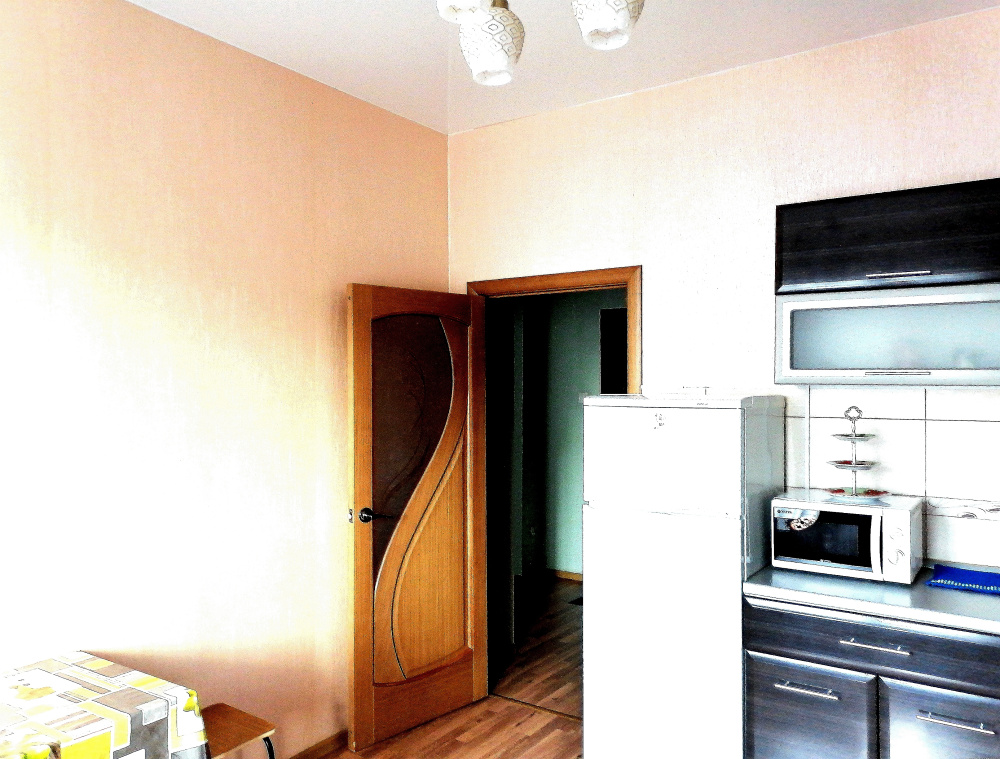 "Возле МНТК Федорова" 1-комнатная квартира в Оренбурге - фото 3