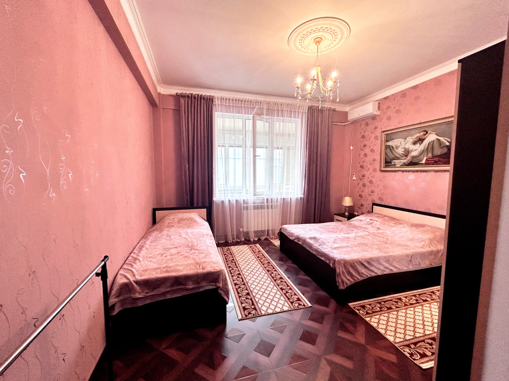 "Большая уютная" 2х-комнатная квартира в Махачкале - фото 4