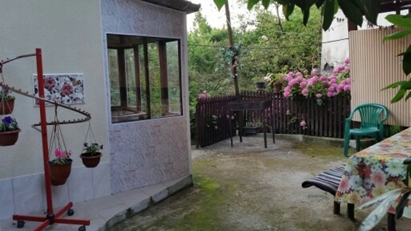 "У Юлии" гостевой дом в Вишневке - фото 1