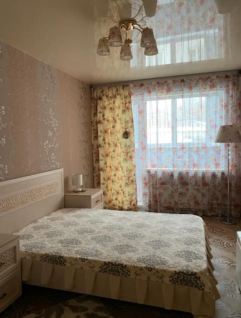 "Уютная как дома" 2х-комнатная квартира в Таштаголе - фото 1