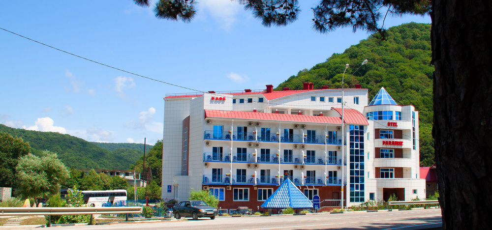"Парадиз" отель в Ольгинке - фото 1