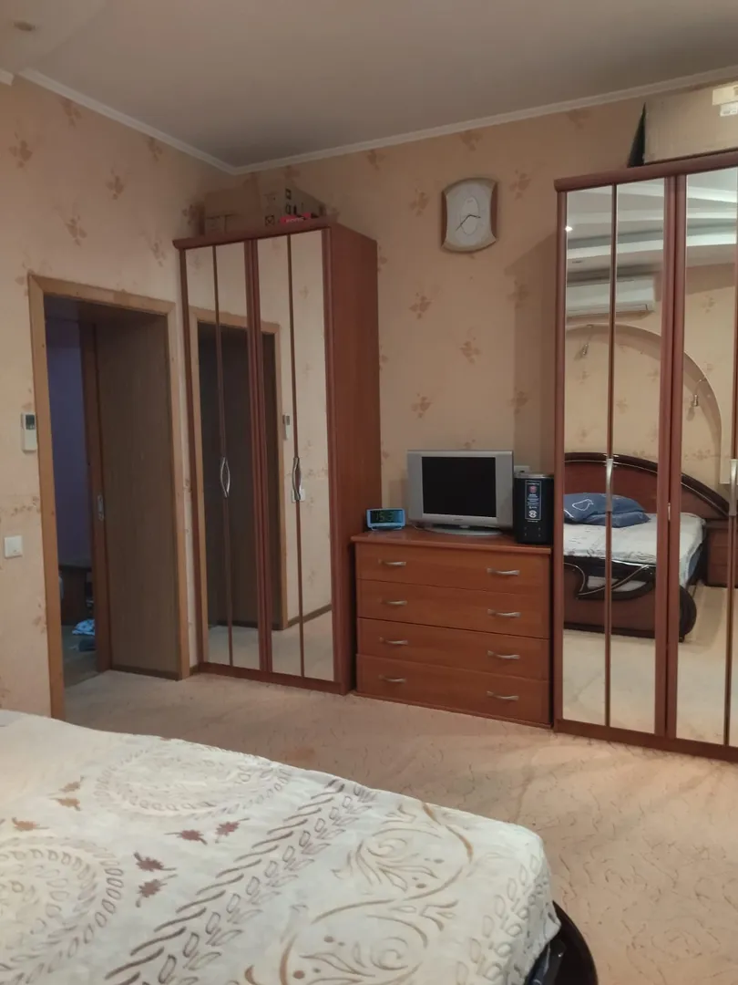 "Уютная и большая" 3х-комнатная квартира в Колпино - фото 2