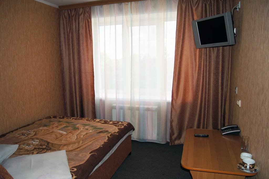 "Центральная" гостиница в Лесозаводске - фото 8