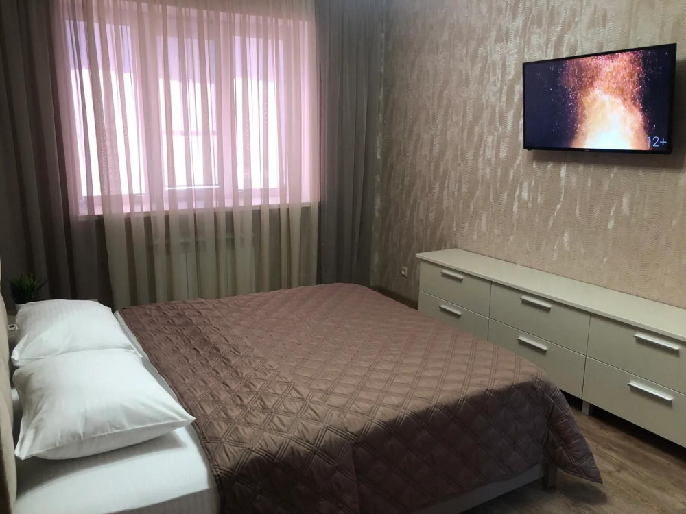 "Уютная с новым ремонтом" 1-комнатная квартира в  Минеральных Водах - фото 2