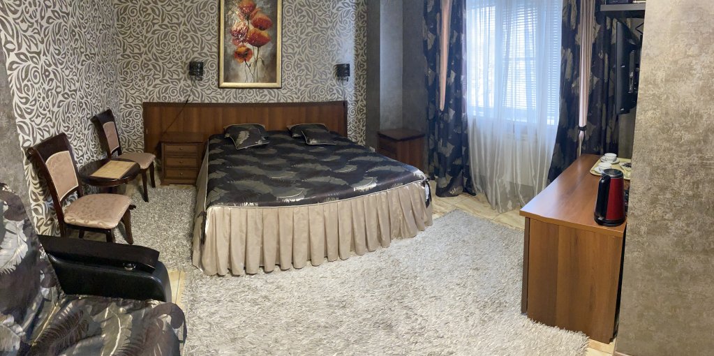 "Михалыч" гостиница в Новороссийске - фото 1