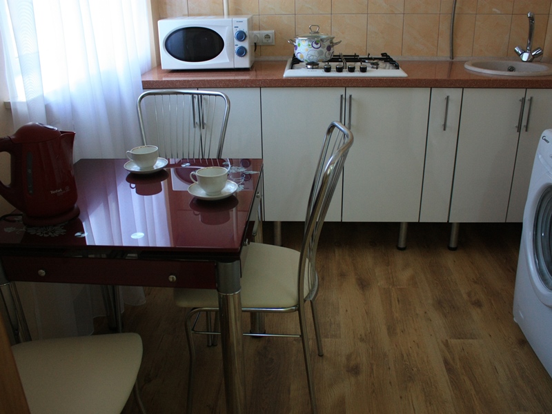 1-комнатная квартира Толстого 11 в Новороссийске - фото 2