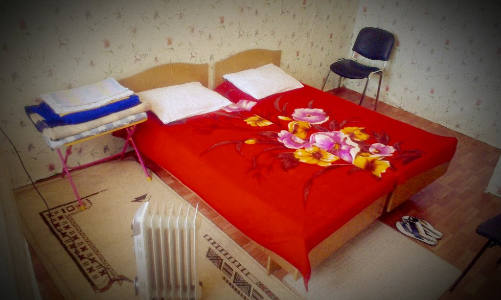 "Домашняя гостиница Качканар" гостиница в Качканаре - фото 1