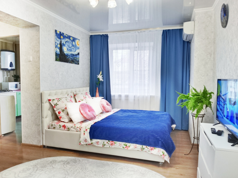 1-комнатная квартира Академика Королёва 29 в Астрахани - фото 1