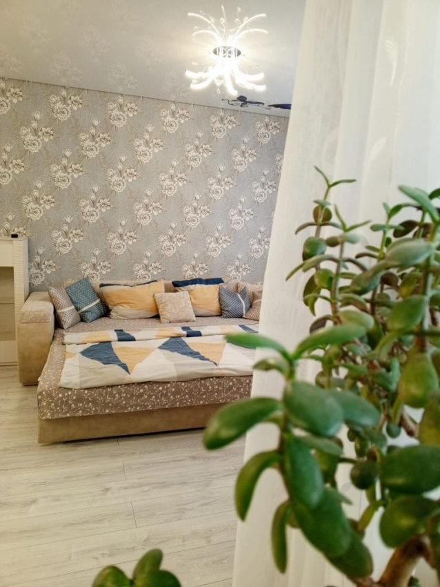 1-комнатная квартира Ивана Захарова 20 в Сургуте - фото 2