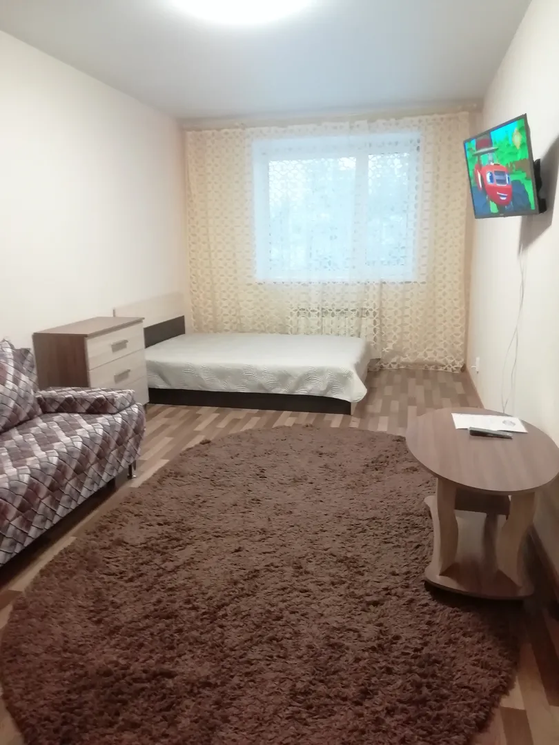 "Уютная в новом доме" 2х-комнатная квартира в Урае - фото 2
