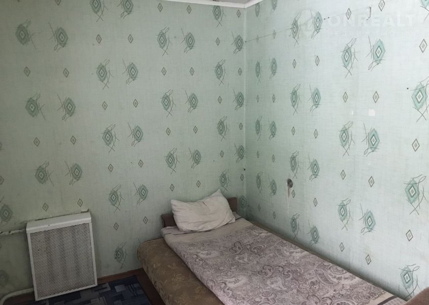 4х-комнатная квартира Спортивная 6 в Сланцах - фото 1