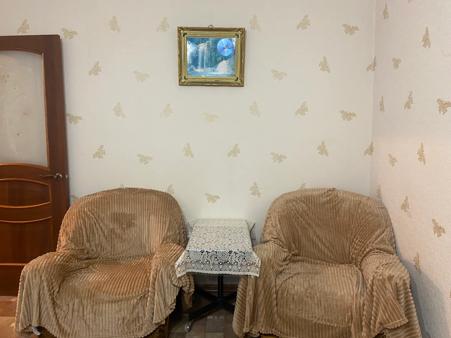 "Уютная для приезжих" 2х-комнатная квартира в Кизилюрте - фото 4