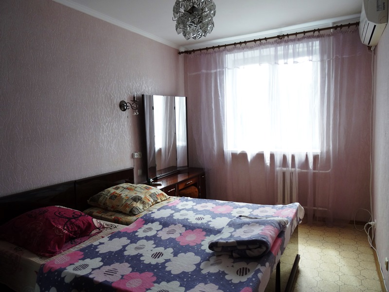 3х-комнатная квартира Старшинова 21 в Феодосии - фото 10