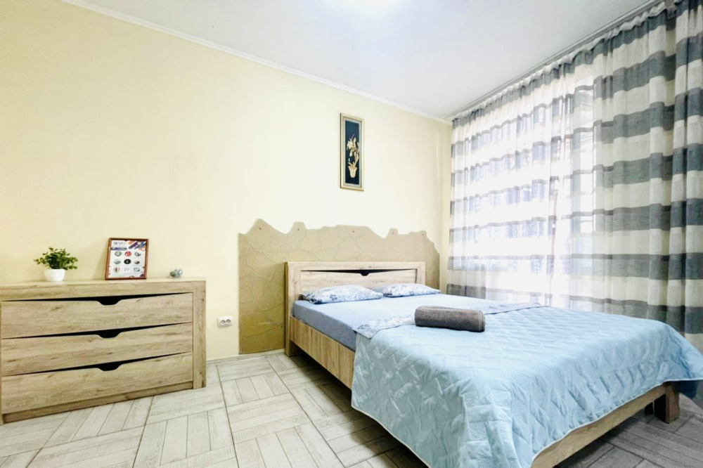 1-комнатная квартира Беляева 33к2 в Тюмени - фото 1
