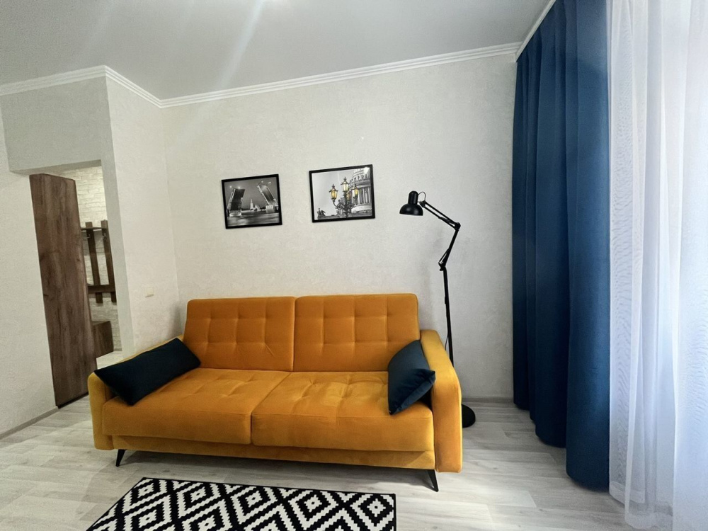 "Счастливое время" 1-комнатная квартира в Краснодаре - фото 1