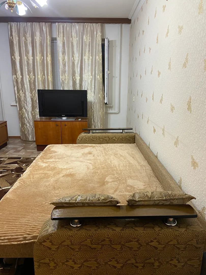 "Уютная для приезжих" 2х-комнатная квартира в Кизилюрте - фото 1
