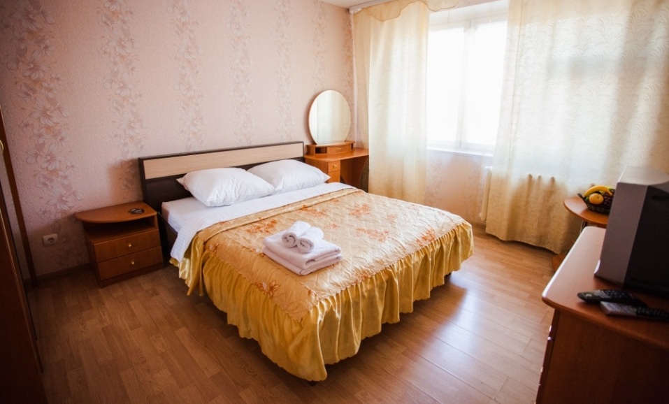 2х-комнатная квартира Пермякова 86 в Тюмени - фото 1